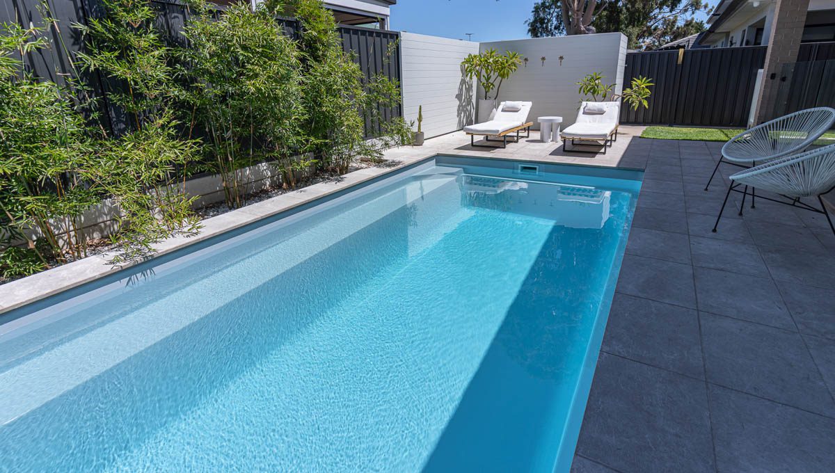 brampton-lap-pool-10.1m-3.5m-silver-shimmer-plympton-park-galleryimage-26.jpg