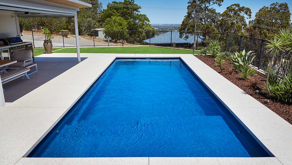 sunseeker-10.2m-4.4m-royal-jade-shimmer-kelmscott-galleryimage-1.jpg