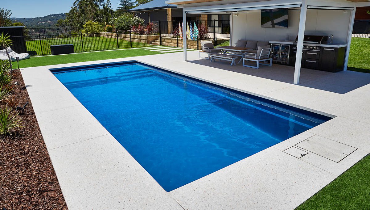 sunseeker-10.2m-4.4m-royal-jade-shimmer-kelmscott-galleryimage-4.jpg