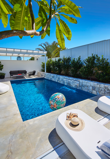 Tips For Designing A Pool With Natural Elements